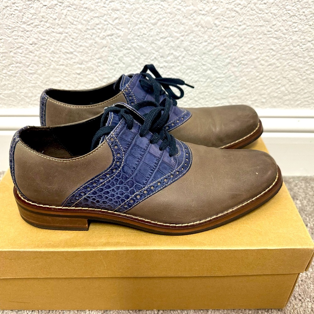 Cole Haan grey/Blue croc Sz 9